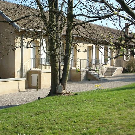 Apartamento Les Communs Du Manoir Écully Exterior foto