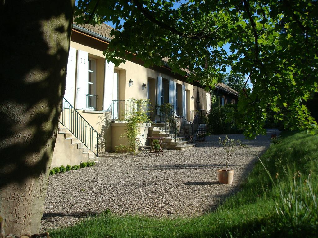 Apartamento Les Communs Du Manoir Écully Habitación foto