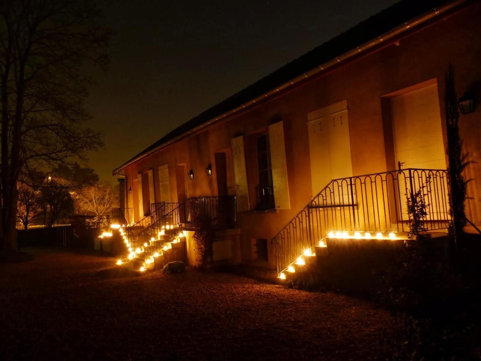 Apartamento Les Communs Du Manoir Écully Habitación foto