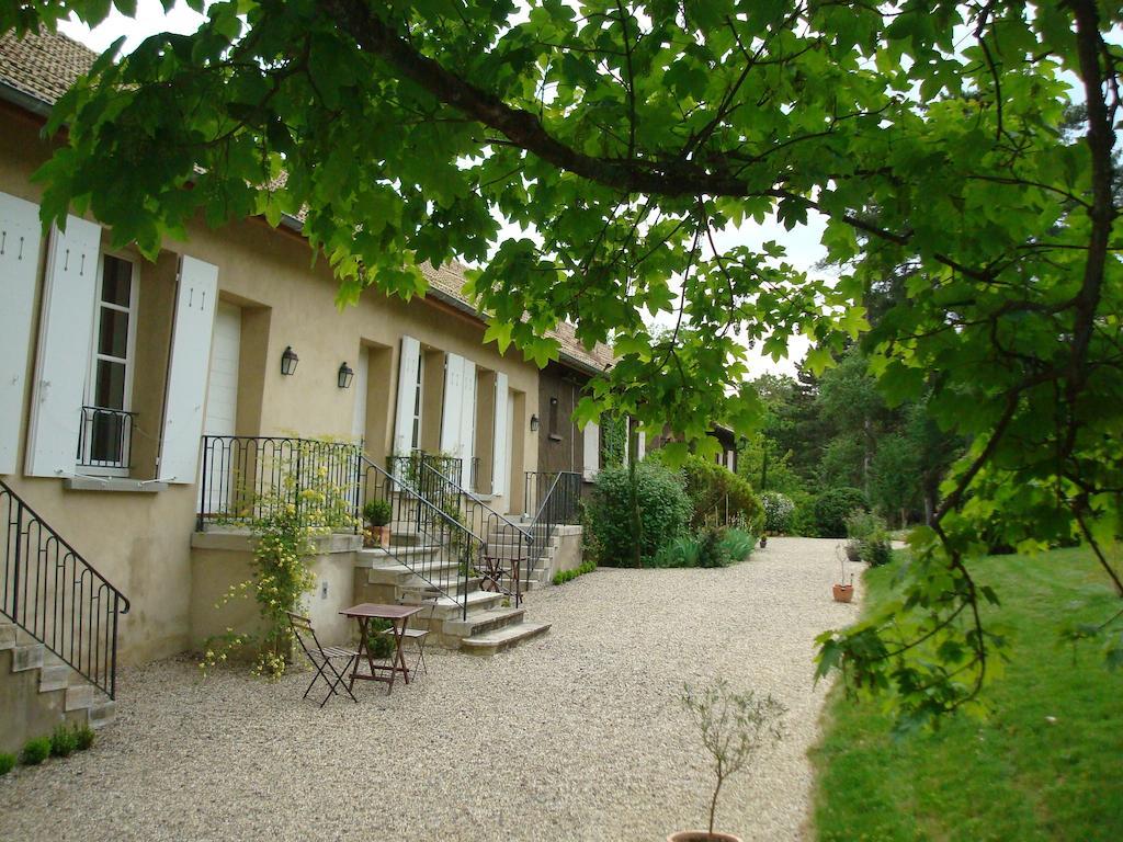 Apartamento Les Communs Du Manoir Écully Habitación foto