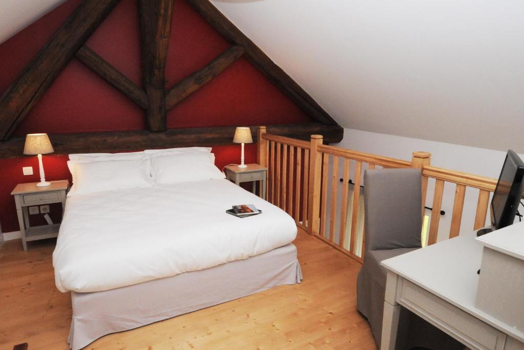 Apartamento Les Communs Du Manoir Écully Habitación foto